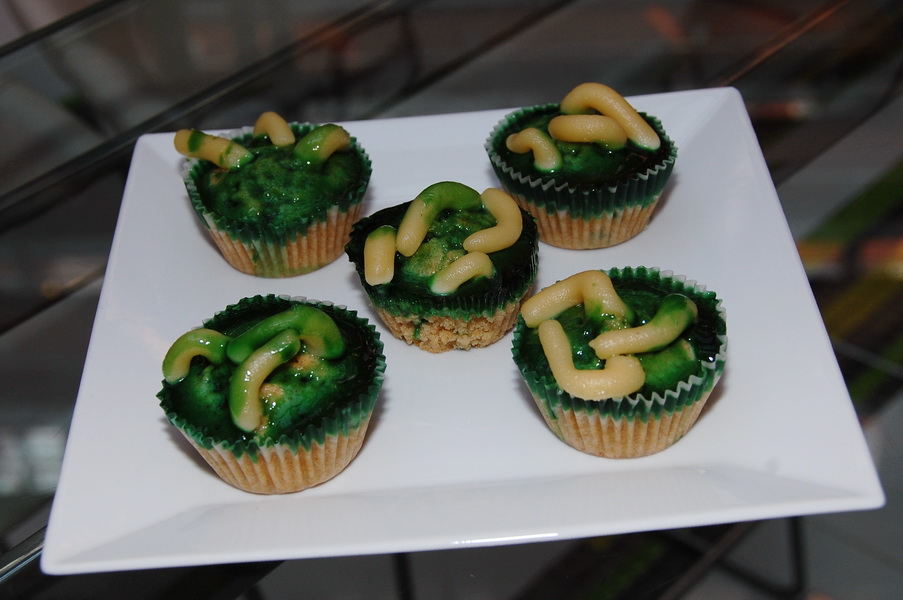 Green wormcakes