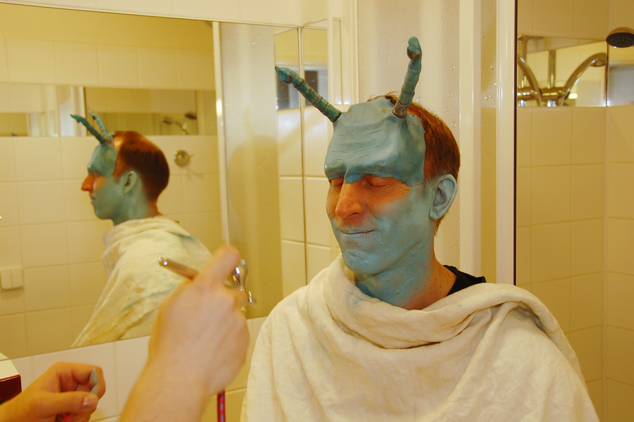 Masking of Andorian emissary